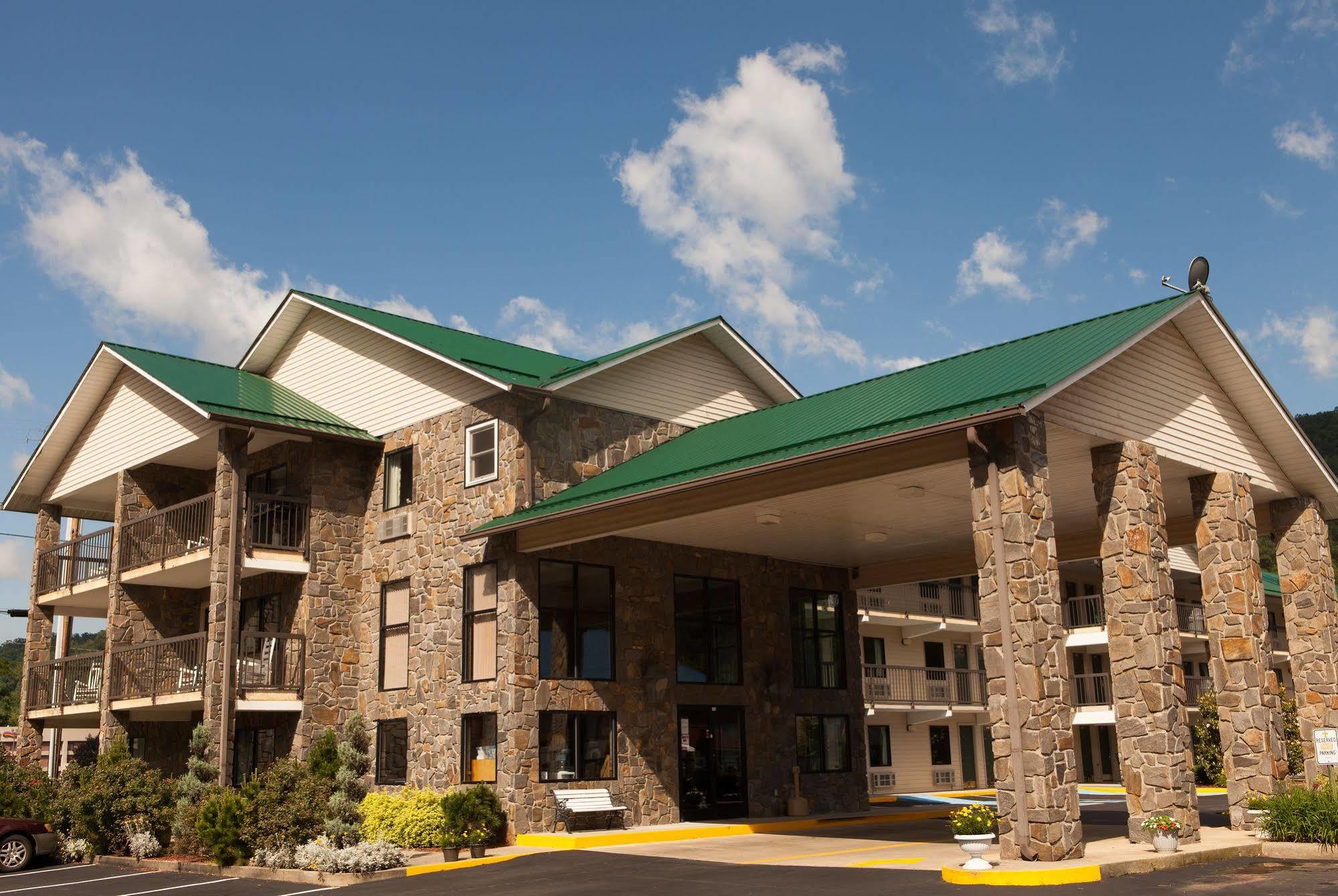 Cherokee Lodge Bagian luar foto